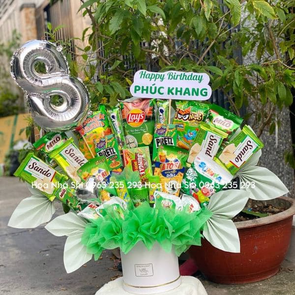 Bó Hoa Bánh Kẹo Sinh Nhật - Tone Xanh Lá - 161